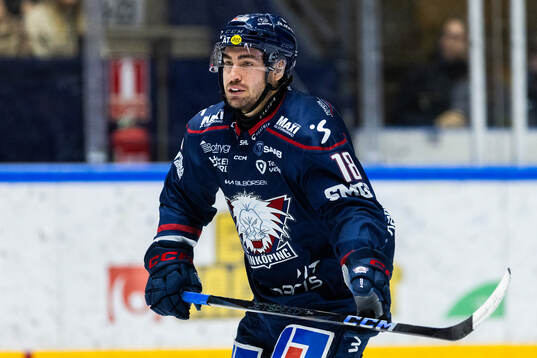 Linköpings Remi Elie jublar