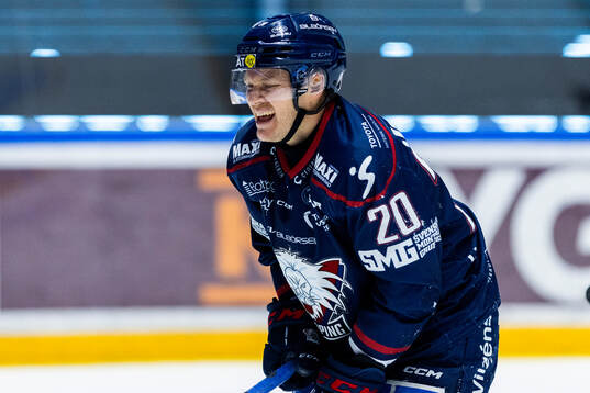 Linköpings Johan Johnsson har ont