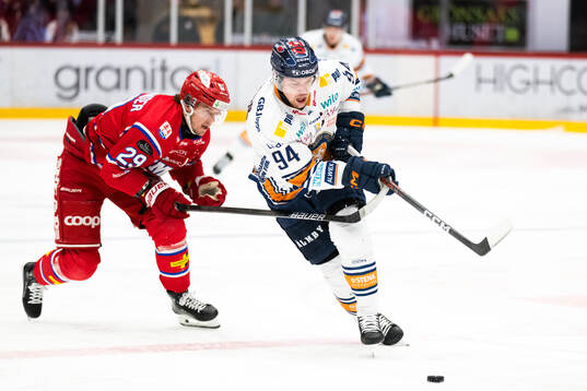 Timrås Filip Hållander och Växjös Joel Persson