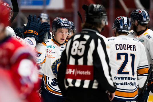 Växjös Karl Henriksson jublar