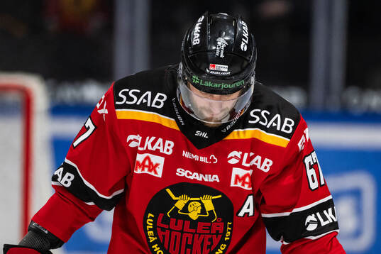 Luleås Linus Omark deppar