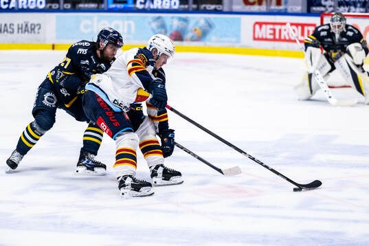 Södertäljes Daniel Norbe och Djurgårdens David Blomgren