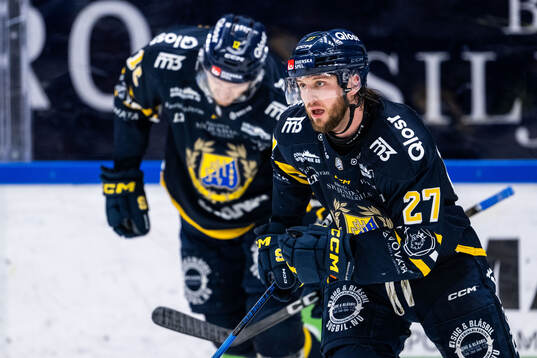 Södertäljes Daniel Norbe jublar