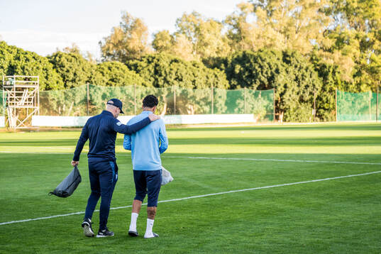 Malmö FFs tränare Henrik Rydström och Sergio Pena
