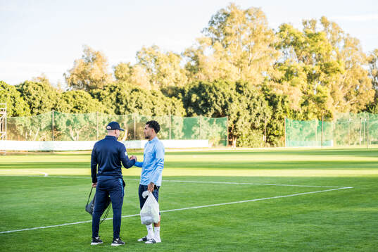 Malmö FFs tränare Henrik Rydström och Sergio Pena