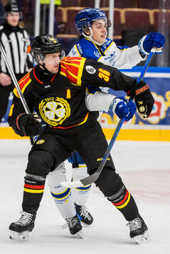 Brynäs Linus Ölund och Leksands Anton Johansson