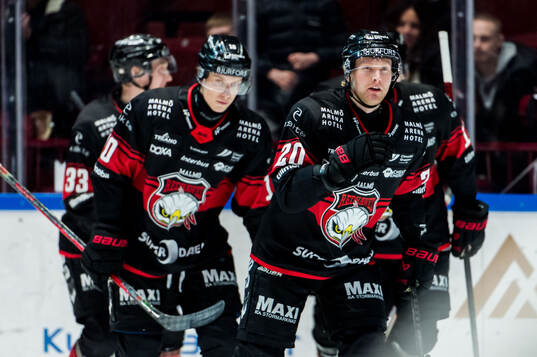 Malmö Redhawks Thomas Berg Paulsen jublar