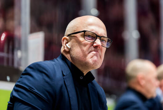 Luleås assisterande tränare Roger Kyrö deppar