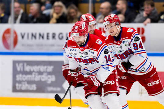 Timrås Emil Pettersson jublar