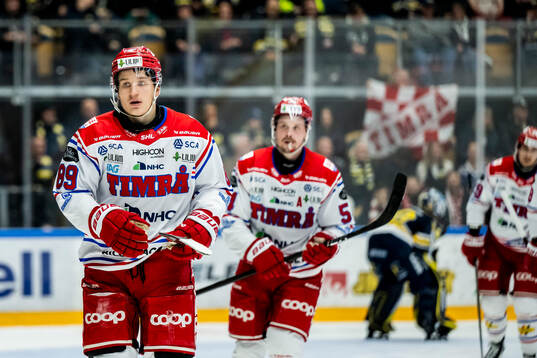 Timrås Oliver Kapanen jublar