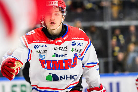 Timrås Oliver Kapanen jublar