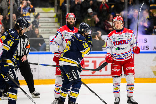 HV71s Tanner Kero deppar