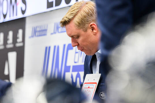 HV71s tränare Anton Blomqvist