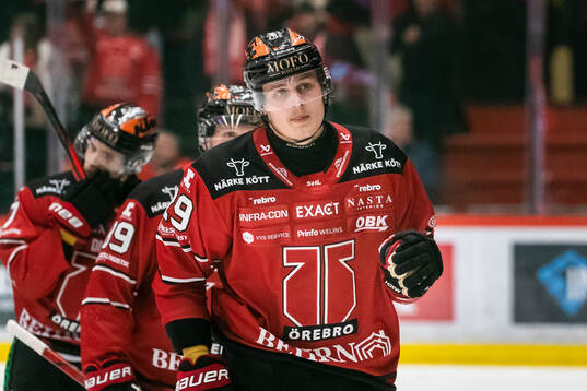Örebros Milton Oscarson jublar vid 2-4