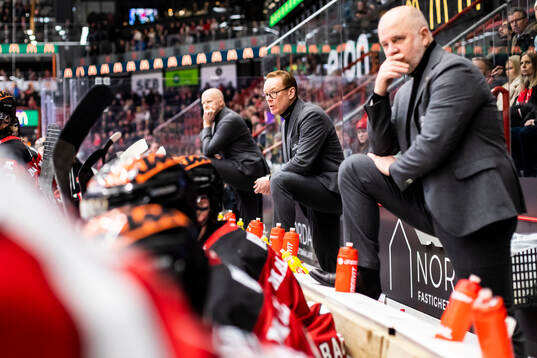 Örebros tränare Niklas Eriksson deppar