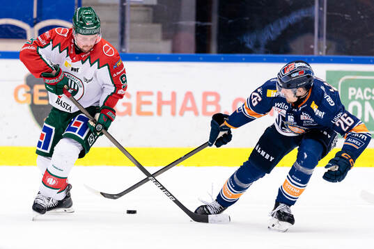 Frölundas Linus Weissbach och Växjös Emil Larsson