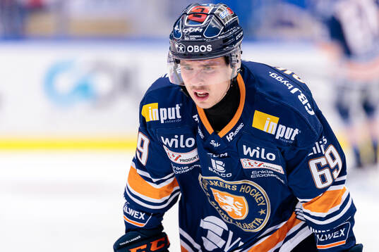 Växjös Ville Svensson har ont