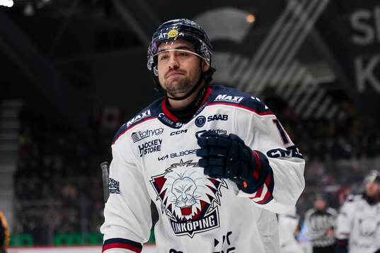 Linköpings Remi Elie jublar