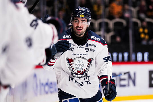 Linköpings Remi Elie jublar