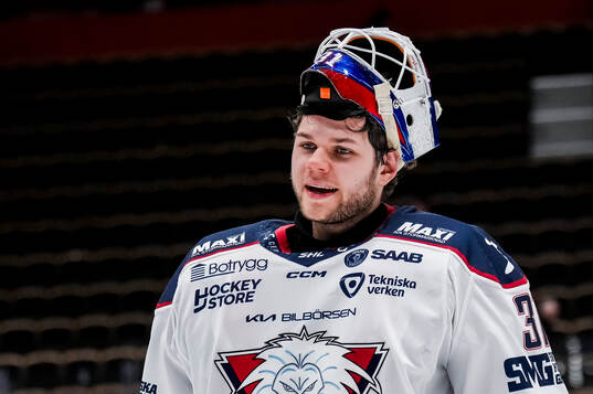 Linköpings målvakt Jesper Myrenberg jublar