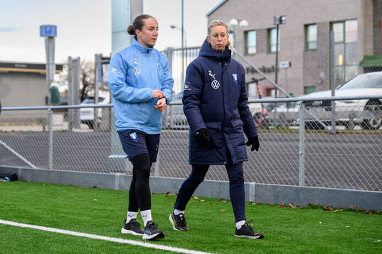 Anna Plantin och fysioterapeut Karin Boman