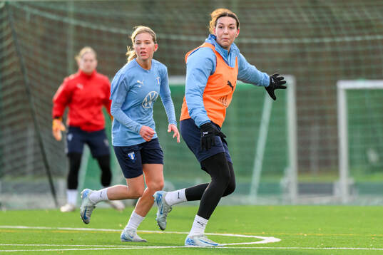 Tilde Wahlgren och Alexia Mitovska