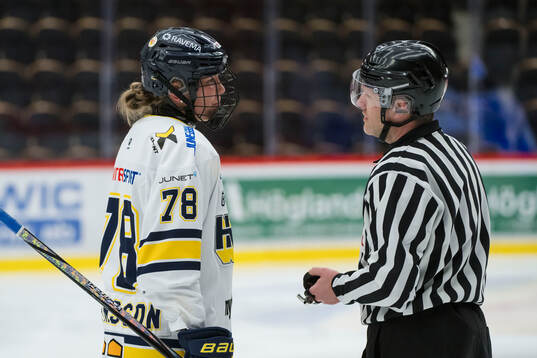 HV71s Elin Svensson