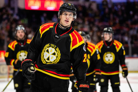 Brynäs Oskar Lindblom jublar
