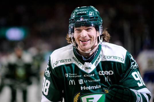 Färjestads Marian Studenic jublar