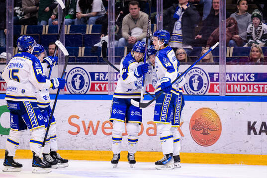 Leksands Joonas Lyytinen jublar