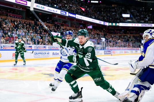 Färjestads Oskar Steen