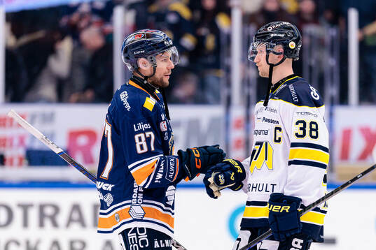 Växjös Robert Rosén och HV71s Olle Alsing
