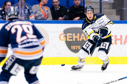 HV71s Jonathan Ang