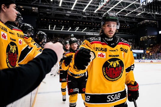 Luleås Mathias Bromé jublar 1-0