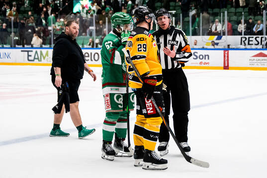 Rögles Leon Bristedt och Luleås Erik Gustafsson