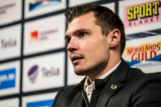 Rögles assisterande tränare Max Bohlin