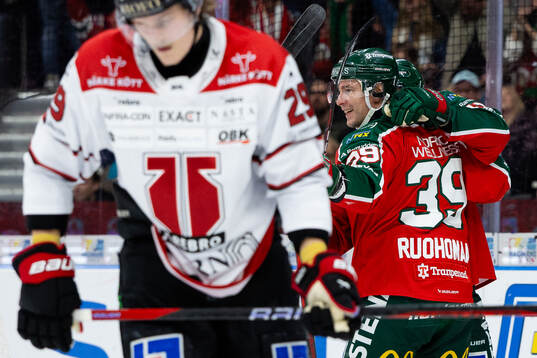 Frölundas Mikael Ruohomaa jublar
