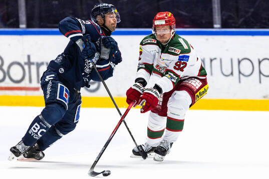 Linköpings Rasmus Rissanen och Modos Jesper Olofsson