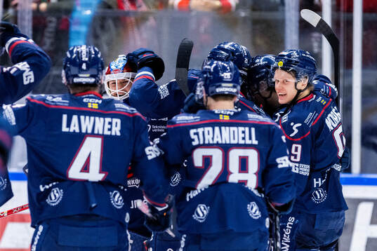 Linköpings målvakt Jesper Myrenberg och Erik Norén