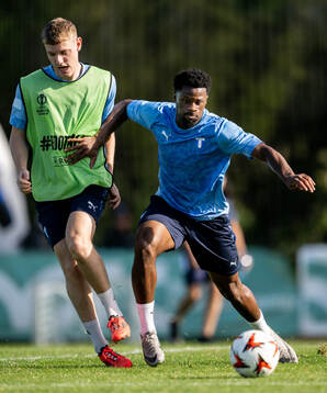 Sebastian Jörgensen och Emmanuel Ekong