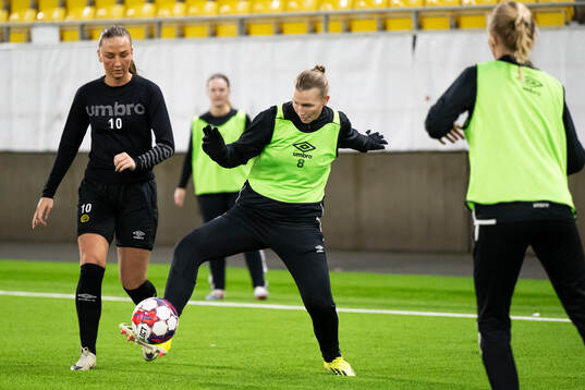 Stina Jensen och Selma Berggren