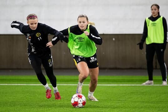 Leann Nyström och Tilda Ahlen