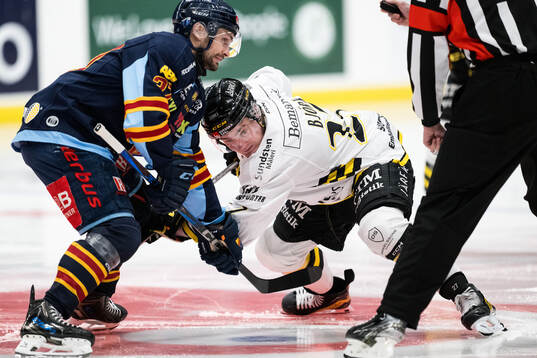 Djurgårdens Marcus Krüger och AIKs Christoffer Björk