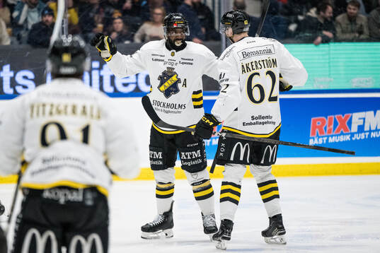 AIKs Daniel Muzito Bagenda jublar