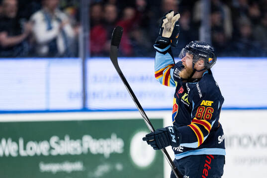 Djurgårdens Linus Klasen jublar