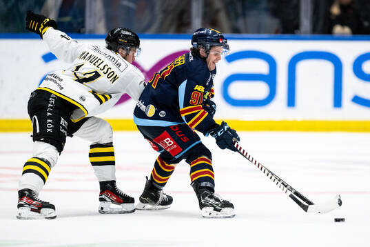 AIKs Jesper Emanuelsson och Djurgårdens Tyler Kelleher
