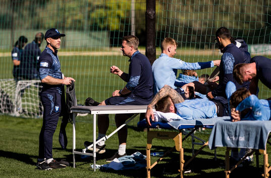 Malmö FFs tränare Henrik Rydström, fysioterapeut Jesper