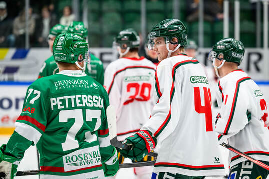 Rögles Jesper Pettersson och Frölundas Jacob Peterson