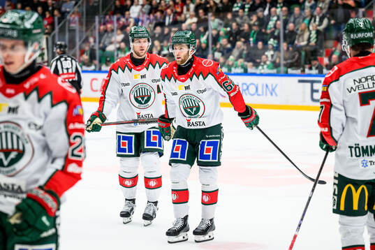Frölundas Christian Folin och Wiktor Nilsson deppar