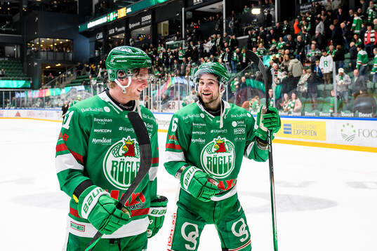 Rögles Calle Själin och Lukas Ekeståhl-Jonsson jublar